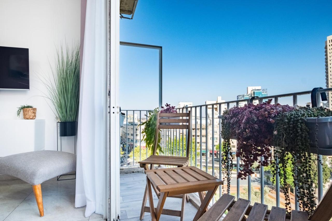 Modern Bright, Near Mahane Yehuda Market, Balcony Єрусалим Екстер'єр фото